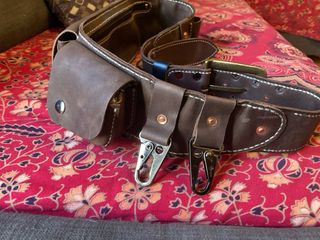 Riñonera cuero piel bushcraft Cartuchera caza 