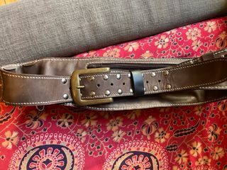 Riñonera cuero piel bushcraft Cartuchera caza 