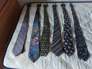 6 Corbatas de seda estampadas