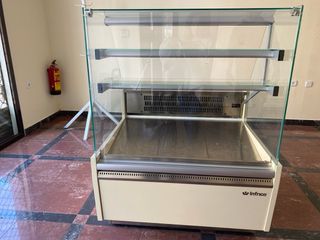 Vitrina de pasteleria