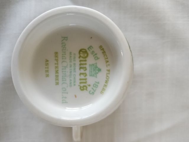 tazza Queen's england settembre