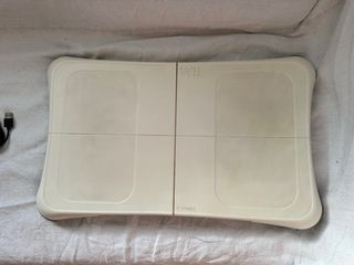 Wii Fit Plus Juego y Tabla