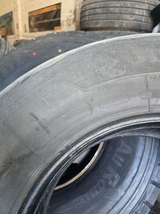Neumático camión usado