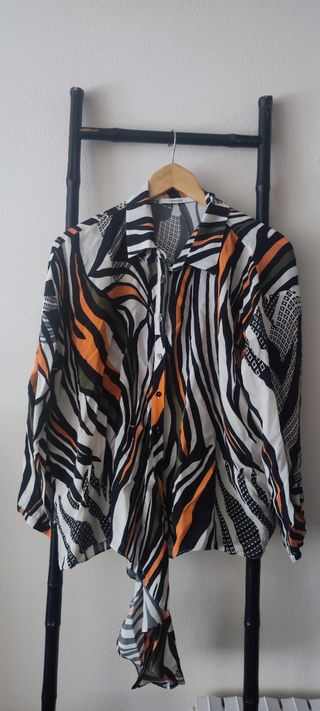 Camisa anudada Uterqüe 
