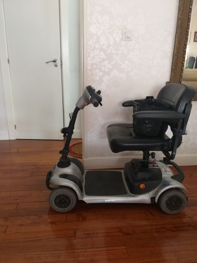 Scooter eléctrica minusválidos