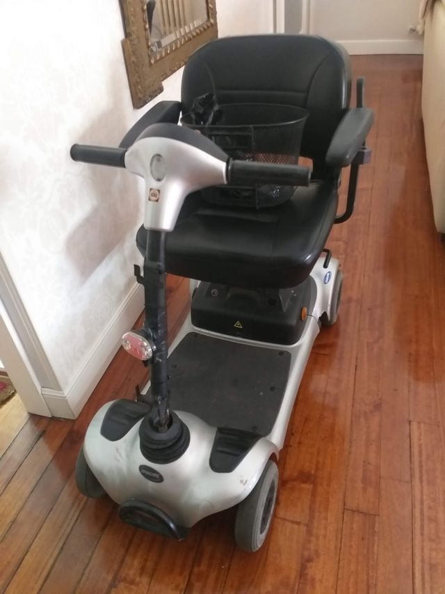 Scooter eléctrica minusválidos