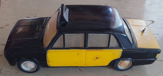 JUGUETE TAXI DE BARCELONA (RICO) Años 60-70.