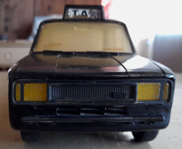 JUGUETE TAXI DE BARCELONA (RICO) Años 60-70.