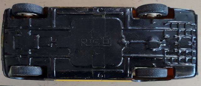 JUGUETE TAXI DE BARCELONA (RICO) Años 60-70.