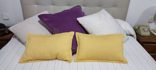 Juego de colcha y cortinas