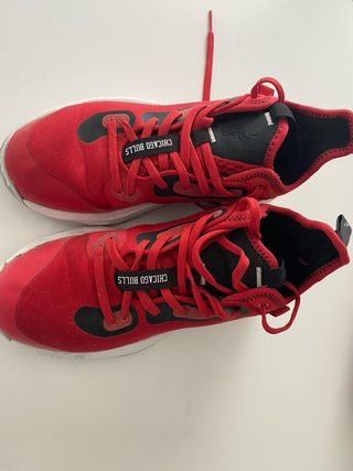 Zapatillas Chicago Bulls - Talla 38
