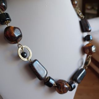 Collar piedras - marrón y negro