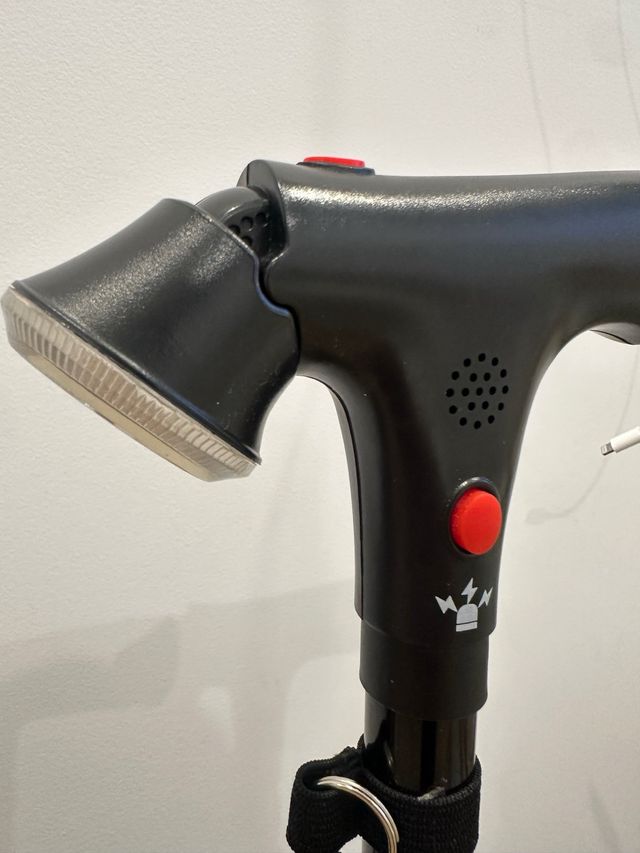 Baston con LED y ALARMA para nuestros MAYORES