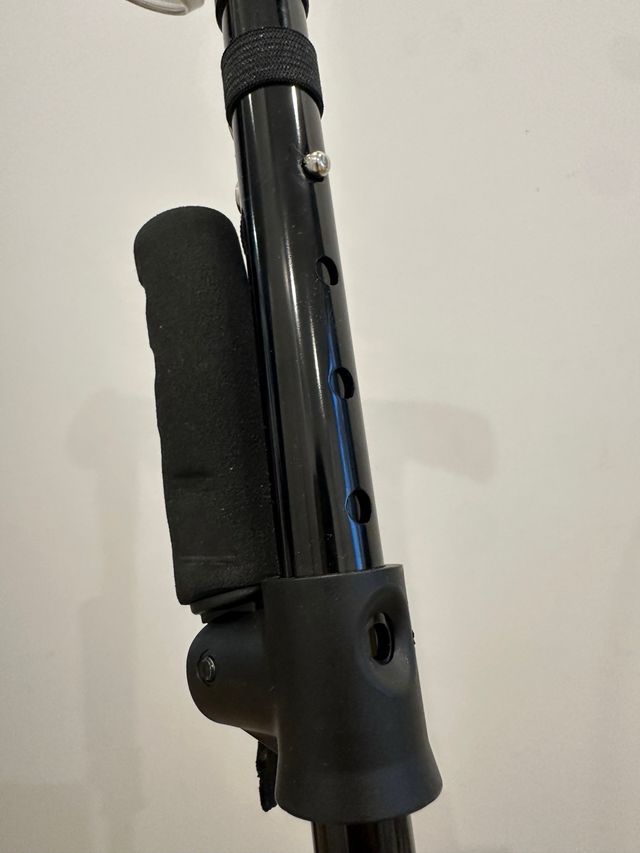 Baston con LED y ALARMA para nuestros MAYORES