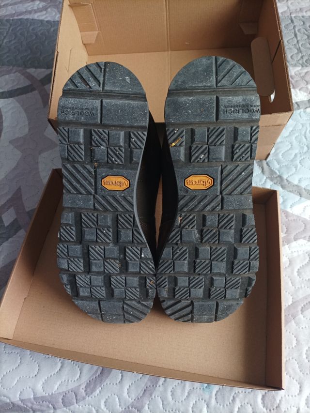 DEPORTIVAS Chico WOOLRICH talla 40 