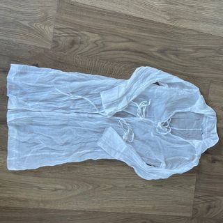 Blusa blanca Stradivarius verano marca xl es mas m