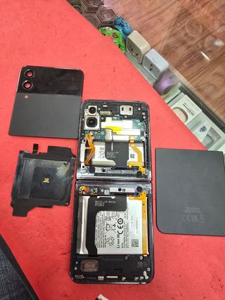 Samsung Galaxy Z Flip4 - Negro