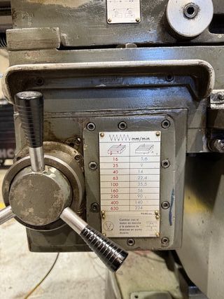 FRESADORA CORREA F1UA