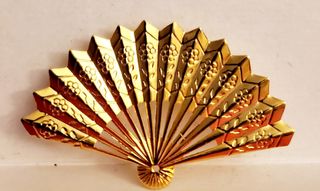 Broche abanico dorado