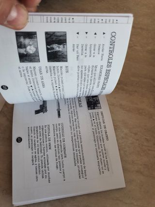 COVER E MANUALE RESIDENT EVIL D. REPRO