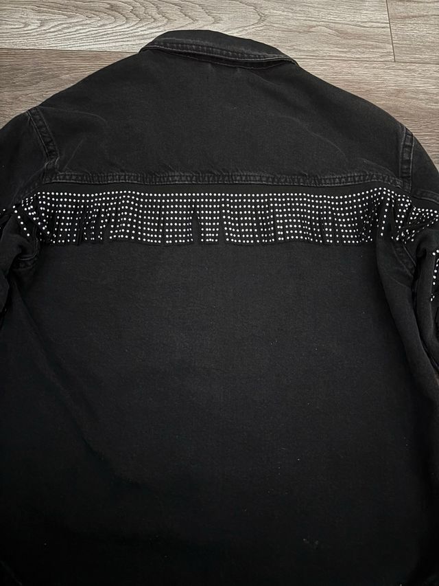 Chaqueta vaquera negra Zara