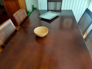 Mesa comedor y 6 sillas
