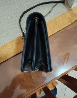 Borsa tracolla nera  Stradivarius