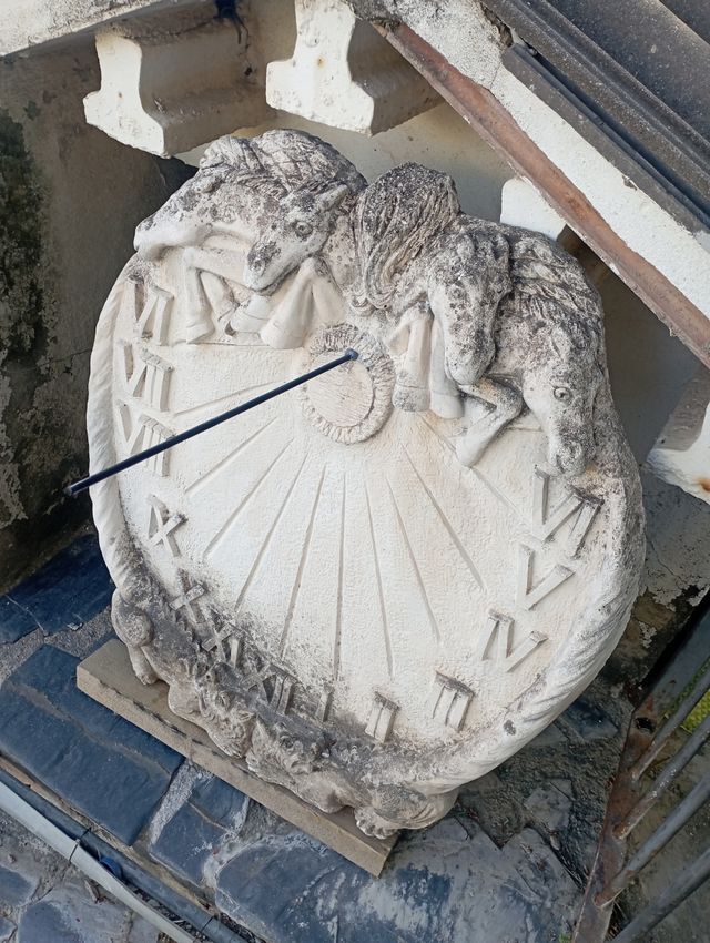 Reloj de sol, piedra