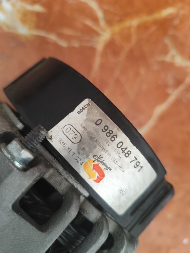 Alternador Bosch 0 986 048 791