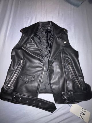 Chaleco de cuero Zara