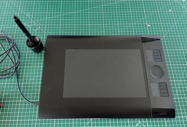 Tableta Wacom Intuos4 PTK-640, portlapiz puntas