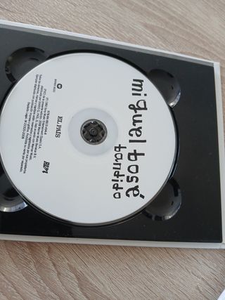 CDs//Libros Miguel Bosé