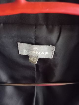 Giacca nera da donna Modello avvitato