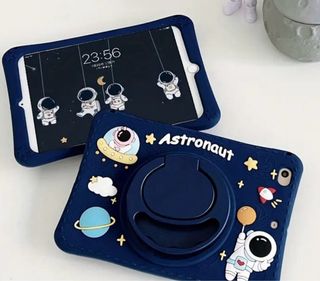 Funda Ipad 2/3/4 Astronauta con soporte + Correa
