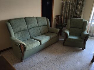 Sofá de 3 plazas y sillon tapizados