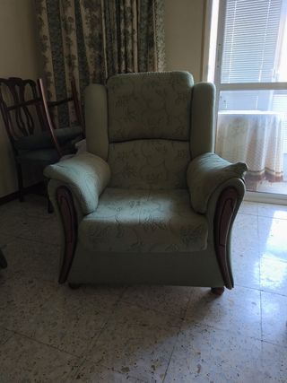 Sofá de 3 plazas y sillon tapizados