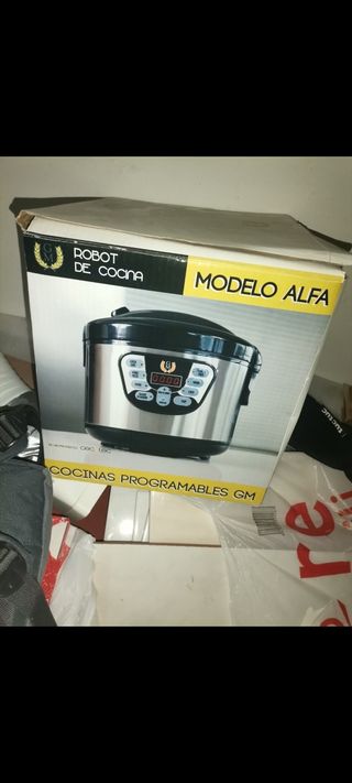 Vendo robot de cocina,nuevo,sin estrenar.
