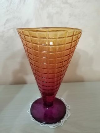 Vaso colorato in vetro con quadratini