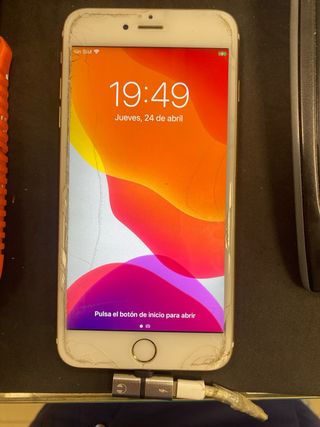 Clavija iphone  carga y auriculares