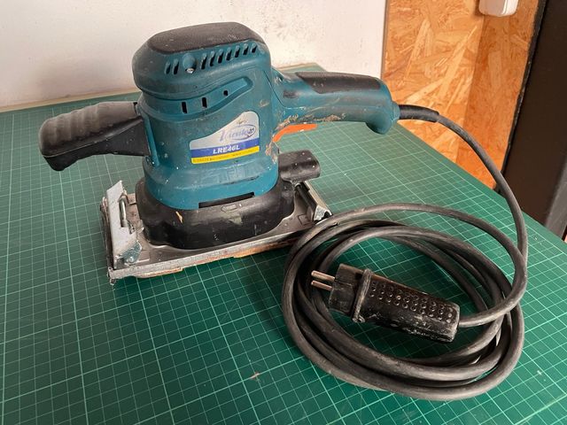 Lijadora Virutex LRE46L