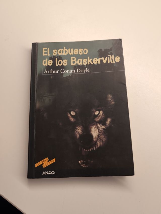 El sabueso de los Baskerville (Spanish Edition)