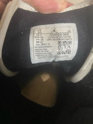 Jordan 1 Mid Chicago toe