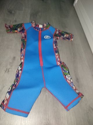 Traje de neopreno infantil Marvel 2 años