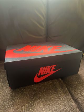 Jordan 1 Retro High OG Royal Toe - Talla 42.5