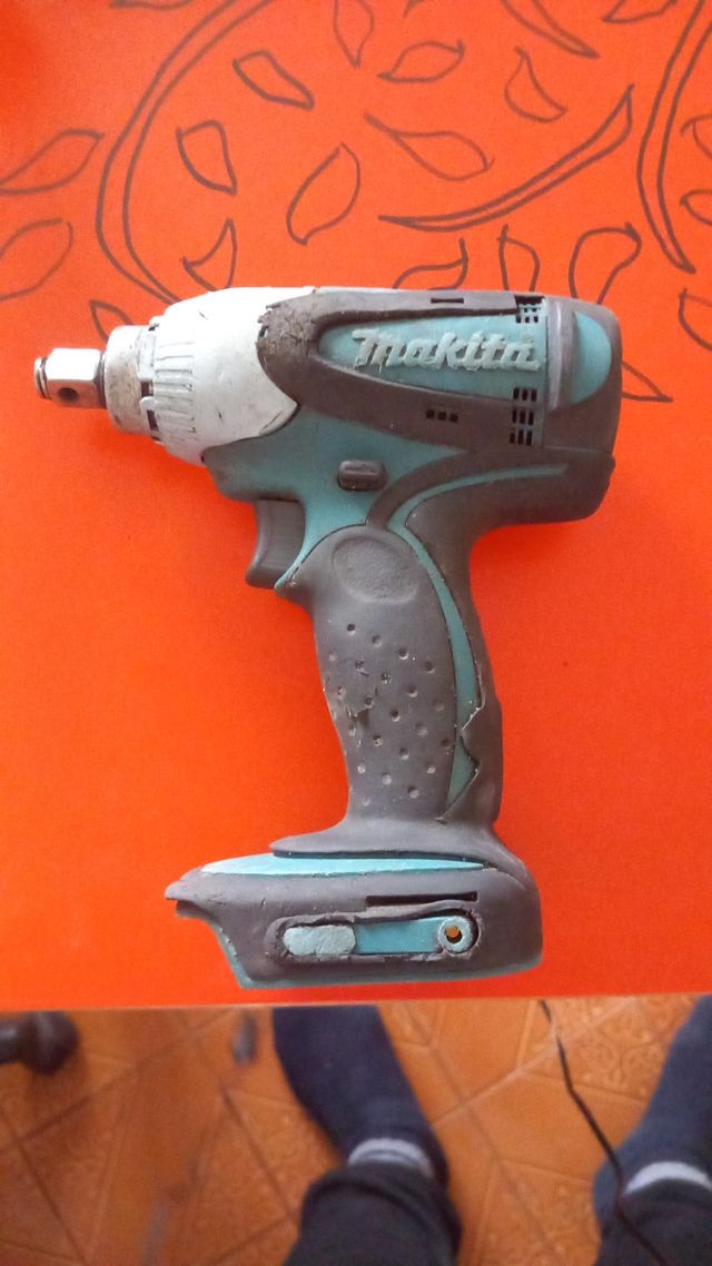 Pistola impacto  makita