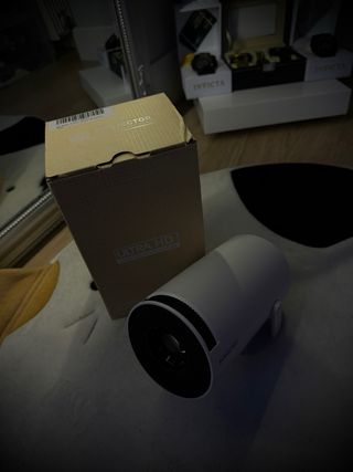 Proyector MAGCUBIC Ultra HD blanco