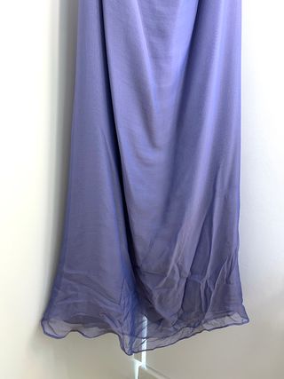 Vestido de fiesta de Roberto Torreta en seda malva