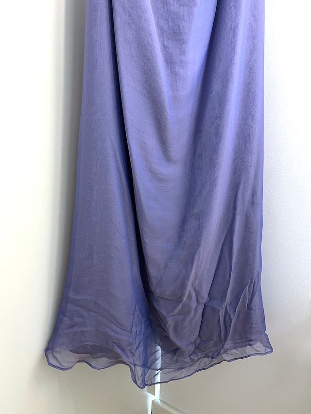 Vestido de fiesta de Roberto Torreta en seda malva