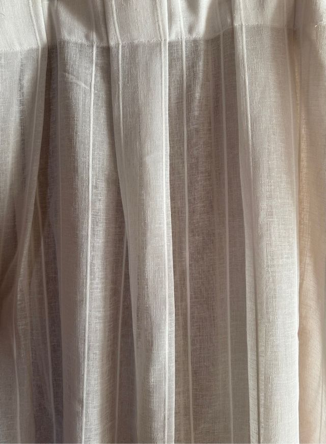 Cortinas y barra con anillas y soportes