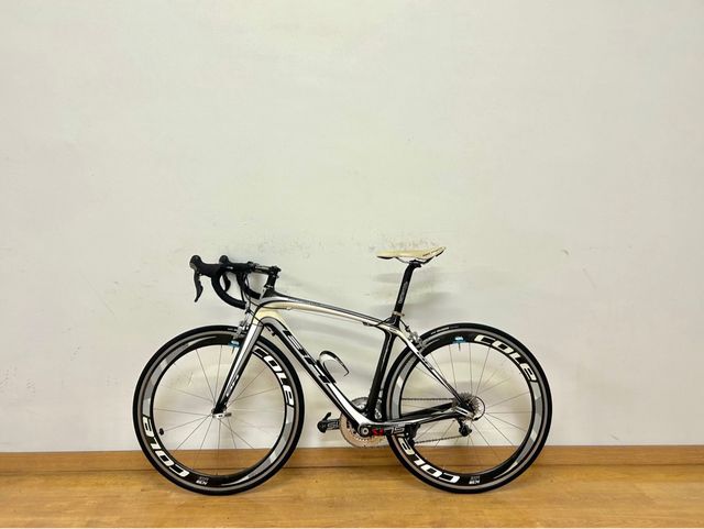 BICI DE CARRETERA BH PRISMA M FULL CARBONO